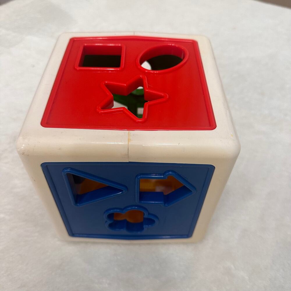 Vintage Shape Sorter Activity Cube 1970s/1980s vintage learning Montessori style